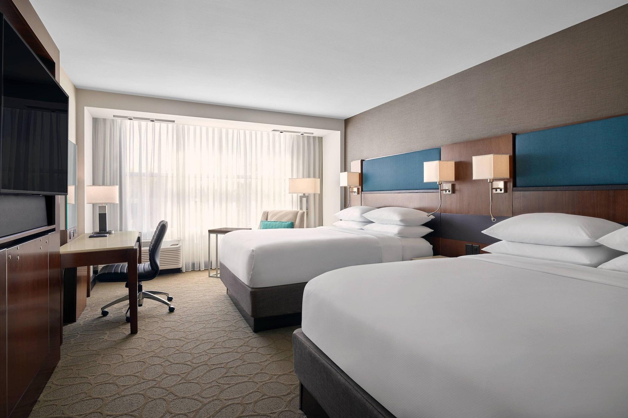 Delta Hotels By Marriott Milwaukee Northwest Menomonee Falls Екстер'єр фото