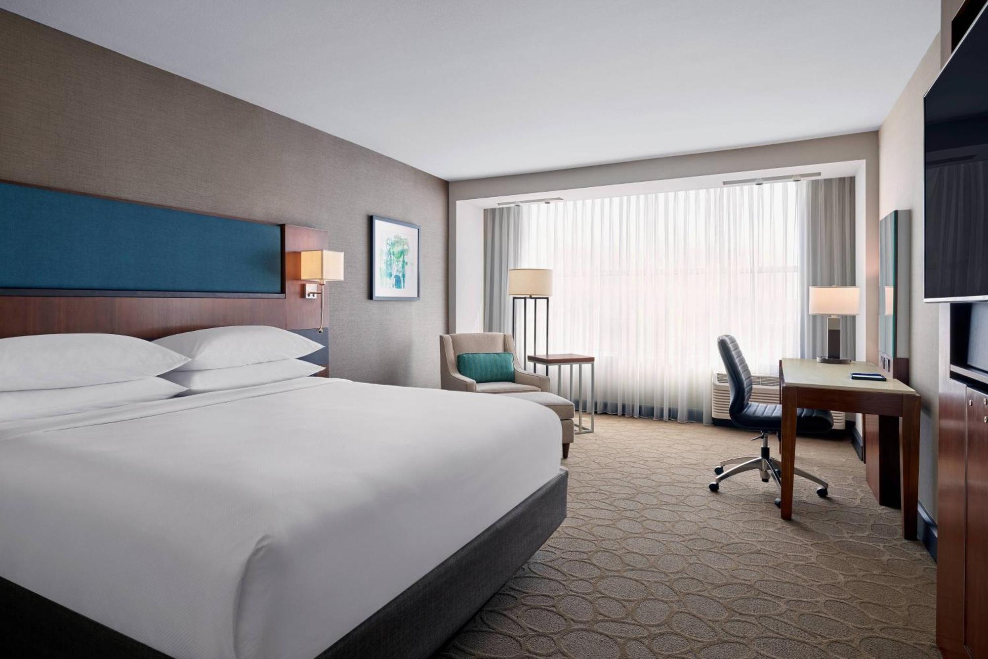 Delta Hotels By Marriott Milwaukee Northwest Menomonee Falls Екстер'єр фото